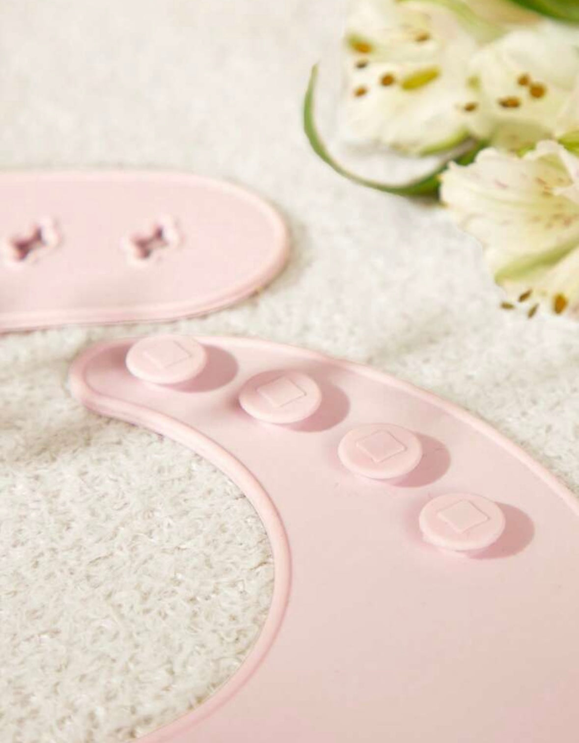 Blossom Catcher Silicone Bib