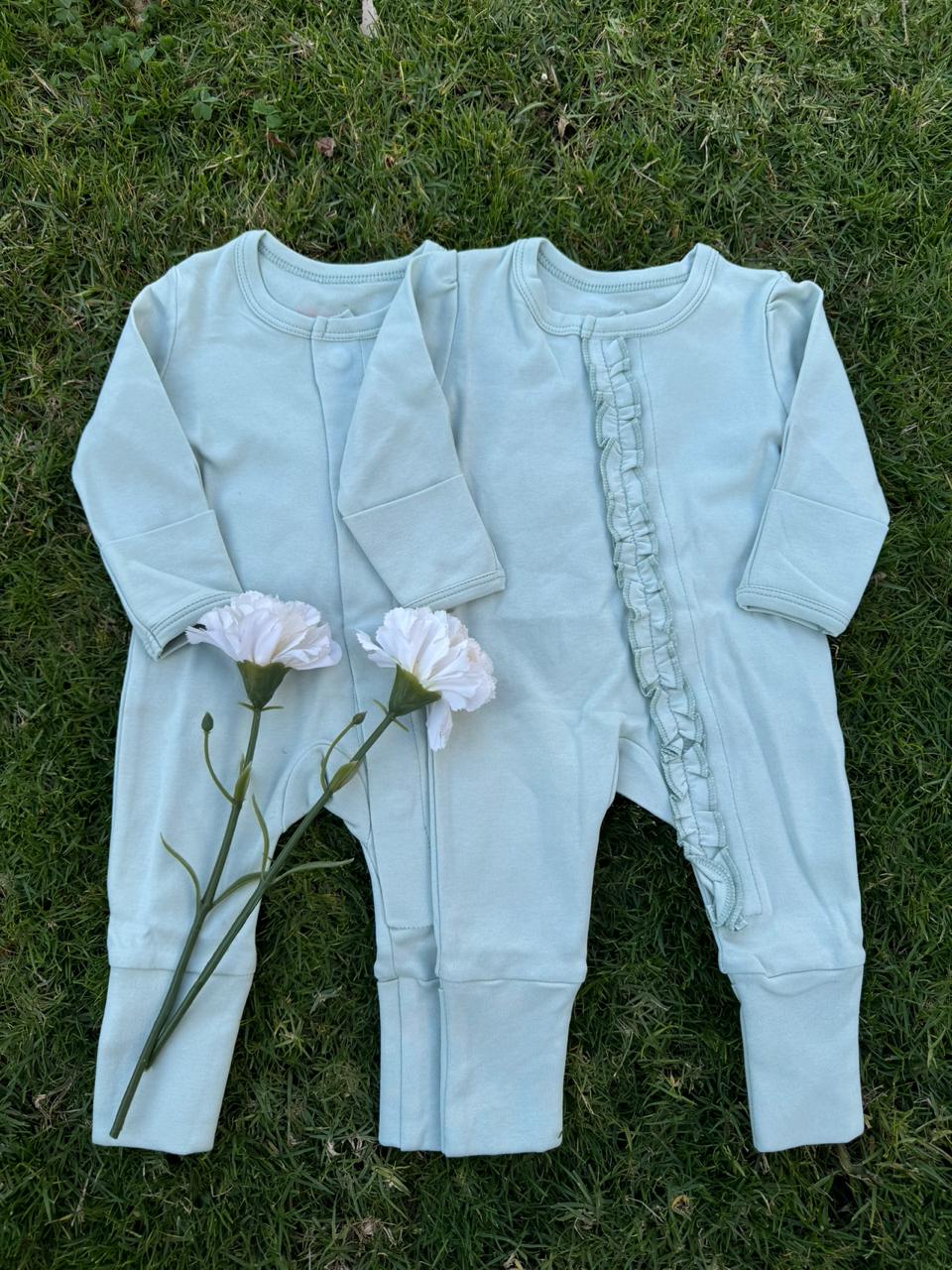 Grow with me magnetic coverall | Sage